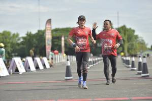 BIB: 0232, 0233
                            <button type="button" onclick="openModal(4951179)" class="btn btn-primary btn-sm float-right btn-popup" data-toggle="modal" data-target=".modal-high-quality">
                        <i class="fas fa-shopping-cart"></i> Add to Cart
                    </button>
                                            <button type="button" onclick="isThisMe(4951179, true)" class="btn btn-success btn-sm float-right btn-popup btn-isme hidden" data-toggle="tooltip" data-placement="bottom" title="นี่คือรูปของคุณใช่ไหม คลิกที่นี่เพื่อเอาเข้าอัลบั้ม">
                        <i class="fas fa-plus"></i> Add to album
                    </button>
                    <button type="button" onclick="isThisMe(4951179, false)" class="btn btn-warning btn-sm float-right btn-popup btn-isnotme hidden">
                        <i class="fas fa-ban"></i> Remove from album
                    </button>